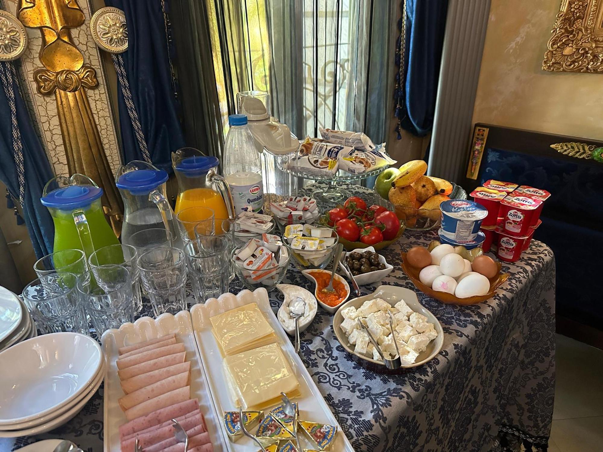 Hotel Boutique Vila Fernando Tirana Esterno foto
