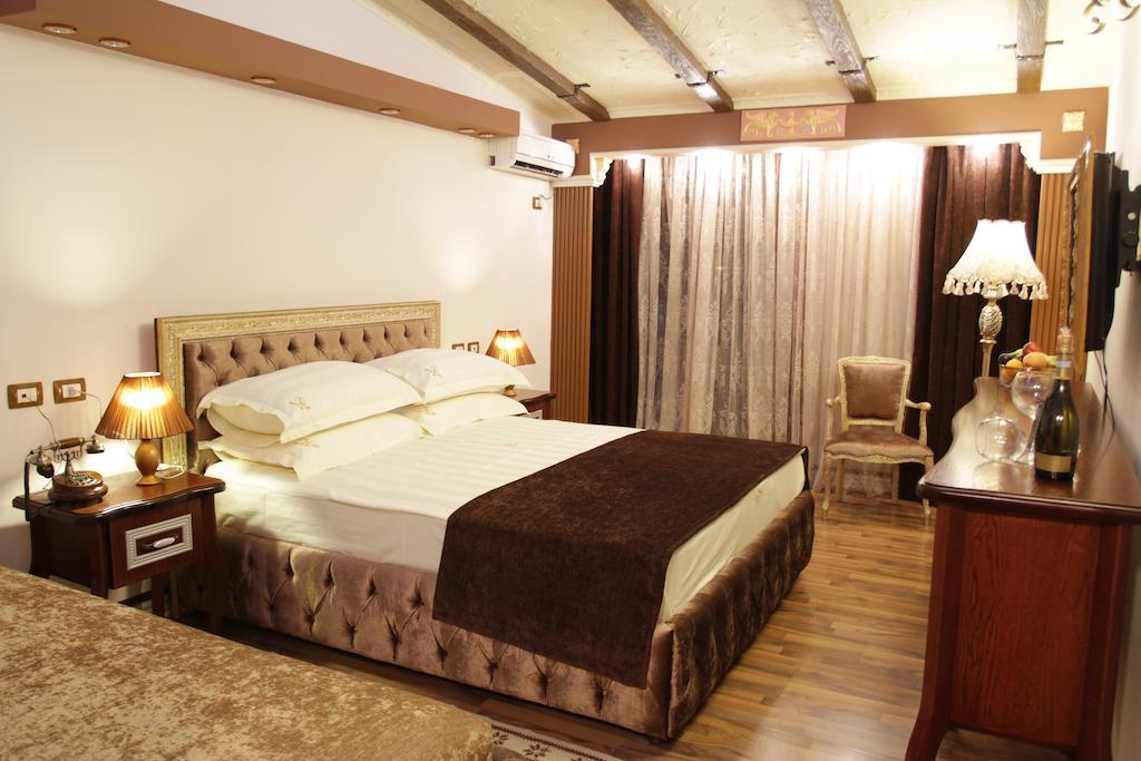 Hotel Boutique Vila Fernando Tirana Camera foto