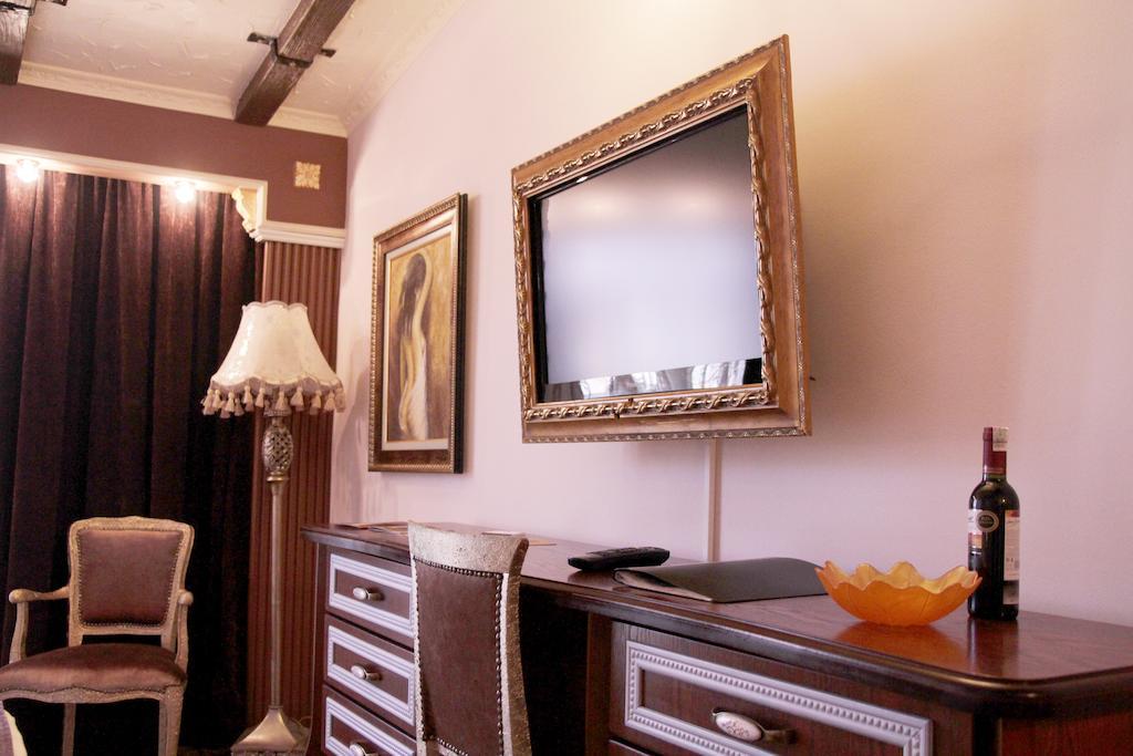 Hotel Boutique Vila Fernando Tirana Camera foto