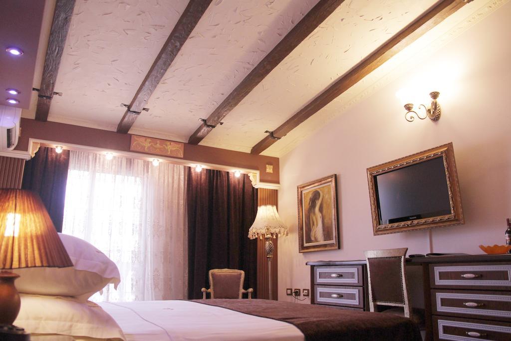Hotel Boutique Vila Fernando Tirana Camera foto