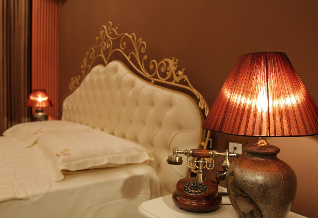 Hotel Boutique Vila Fernando Tirana Esterno foto